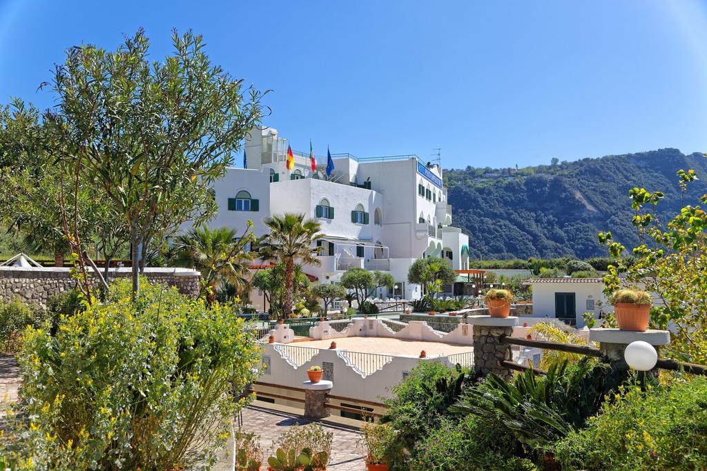 hotelpuntaimperatoreforioesterni2