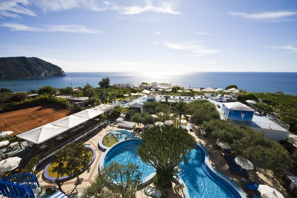 Hotel-Terme-Gattopardo-Forio-Ischia-piscine