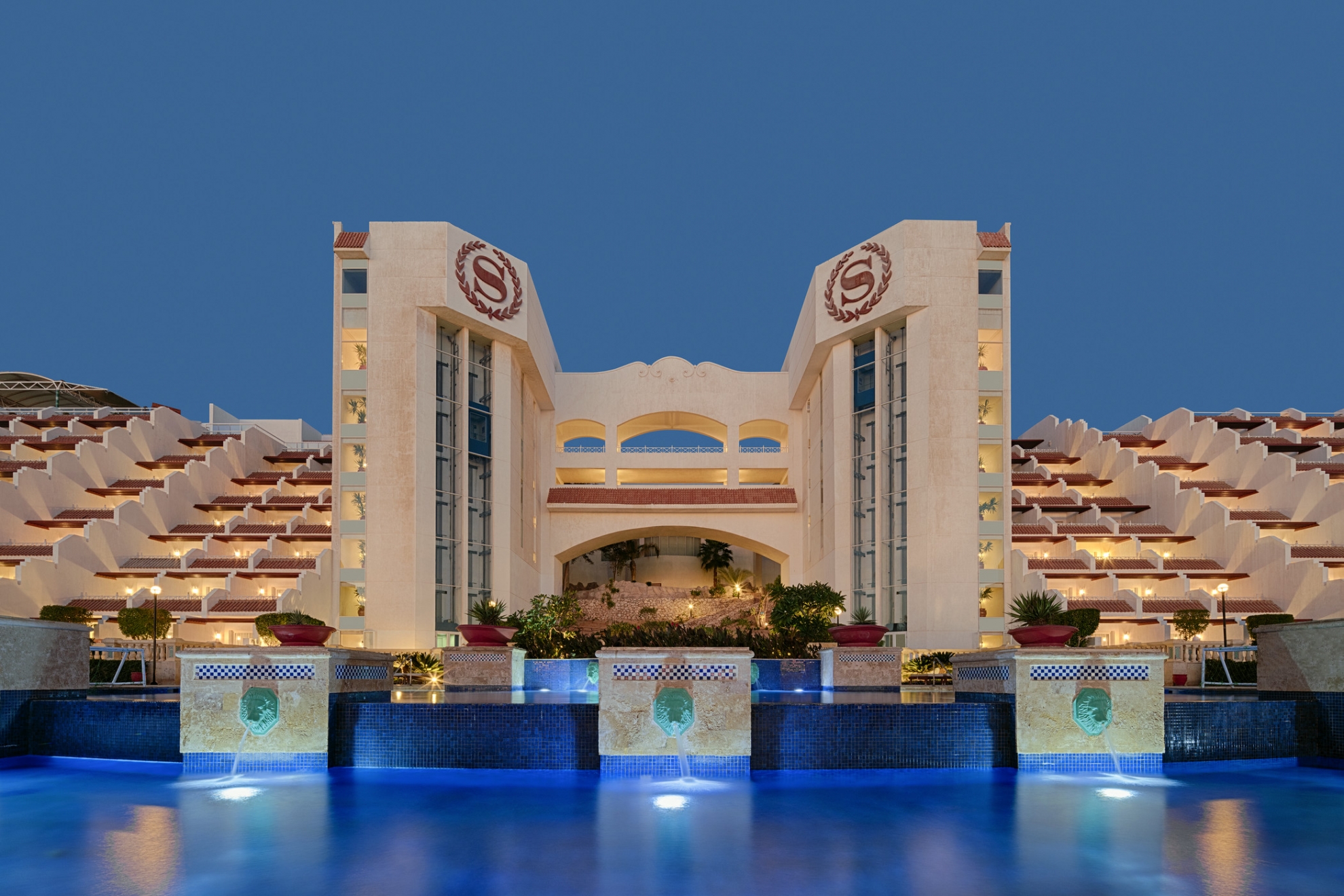 exterior1-sheraton