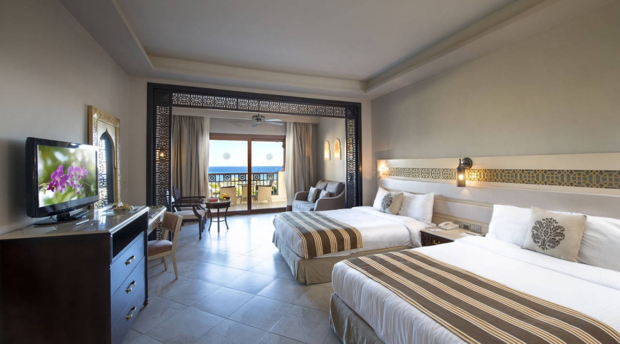 De+Luxe+Room+Arabian+Sunrise