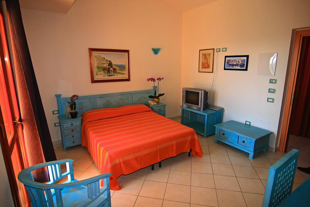 Borgo Saraceno Hotel Residence-Sardegna-camera-2