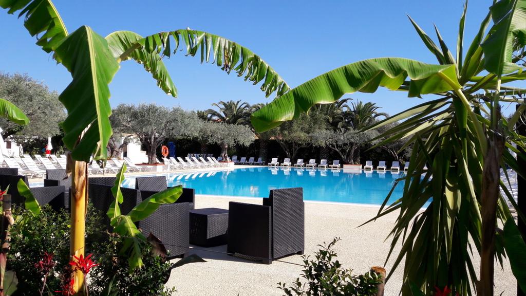 Nausicaa Village Piscina1