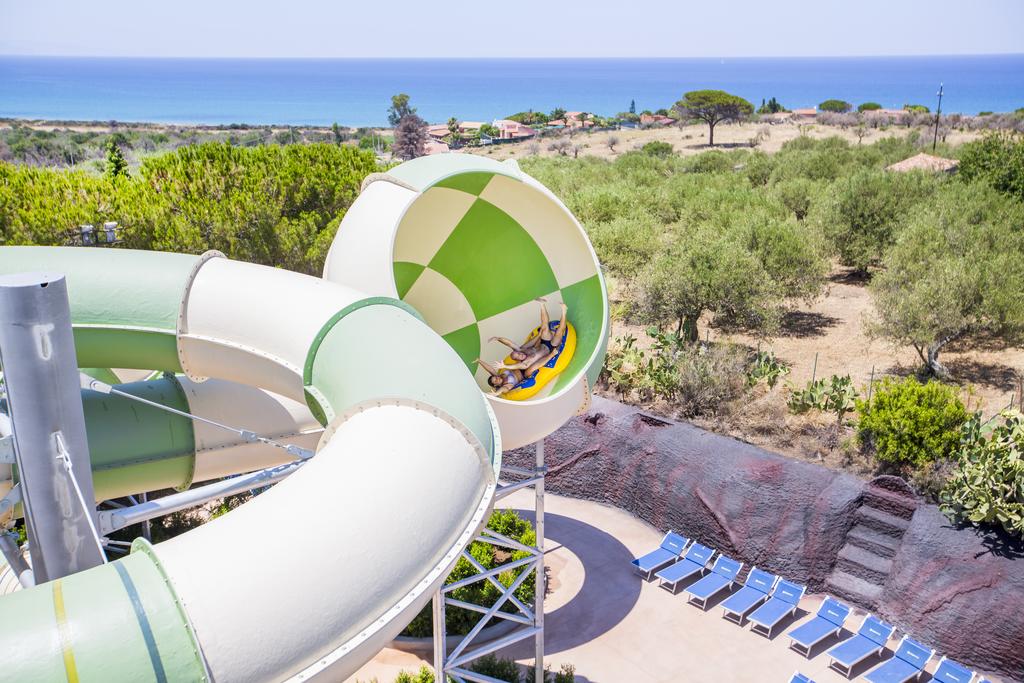 Costa-Verde-Water-Park-&-Spa-Hotel-Piscina-scivolo