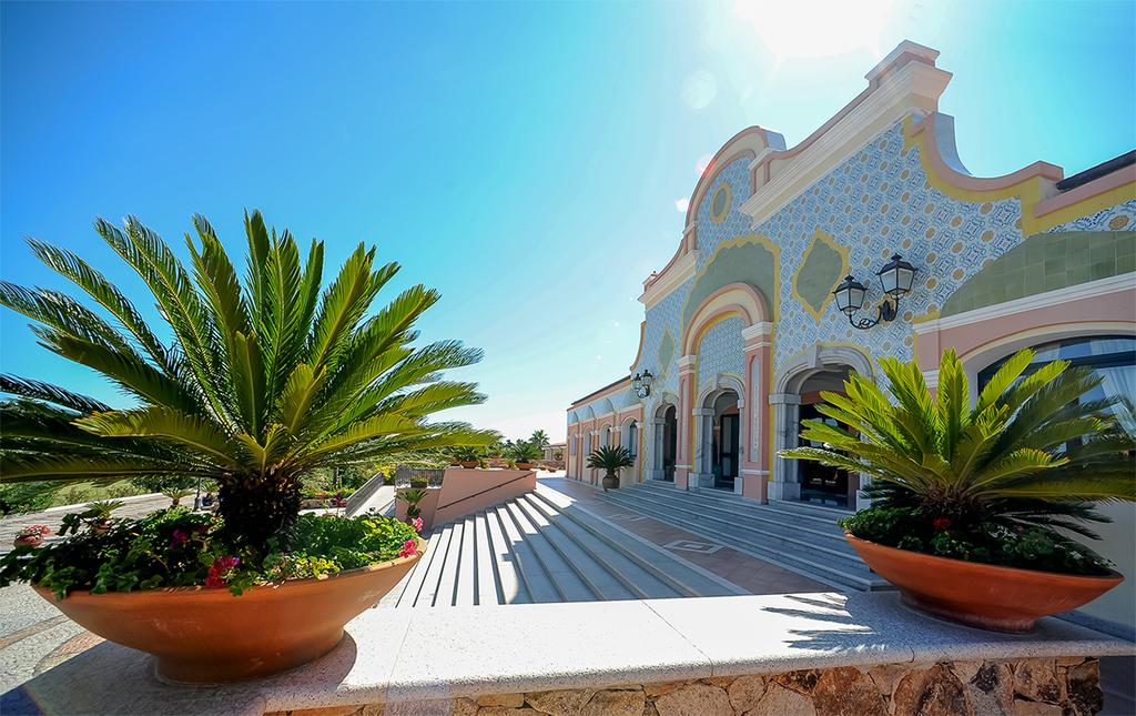 Marina-Rey-Beach-Resort-ingresso