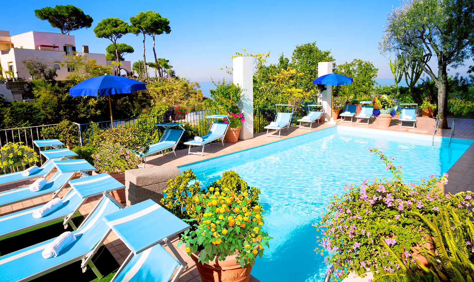 hotel-terme-gran-paradiso-ischia-casamicciola-piscina-esterna