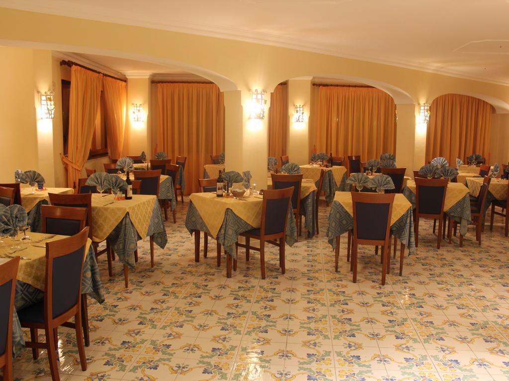 hotel-terme-fiola-casamicciola-sala