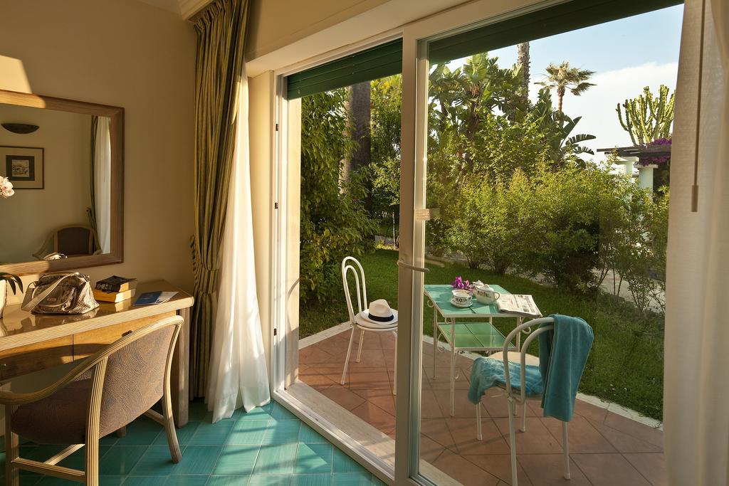 hotel-continental-mare-ischia-camera