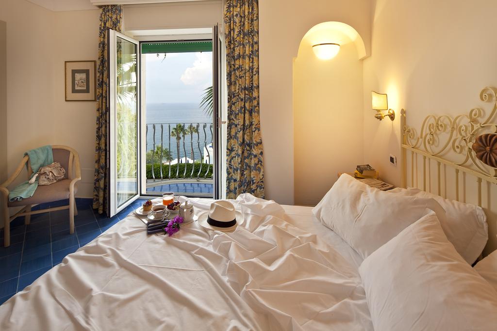 hotel-continental-mare-ischia-camera1