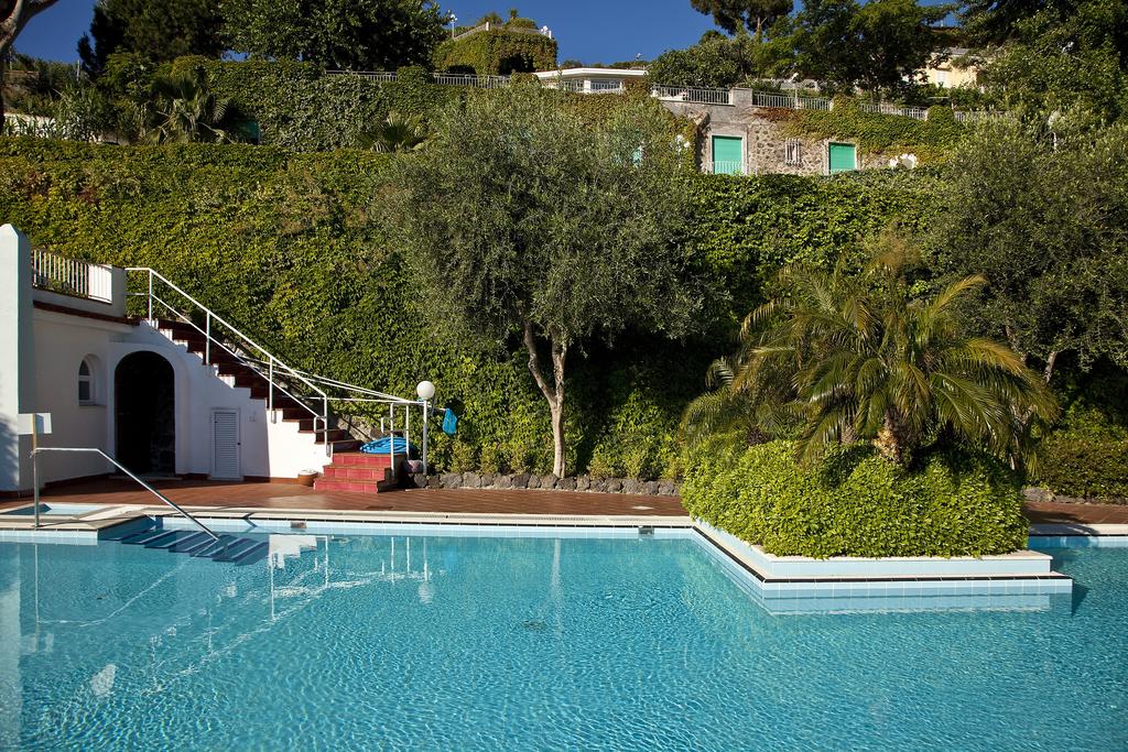 hotel-continental-mare-ischia-piscina3