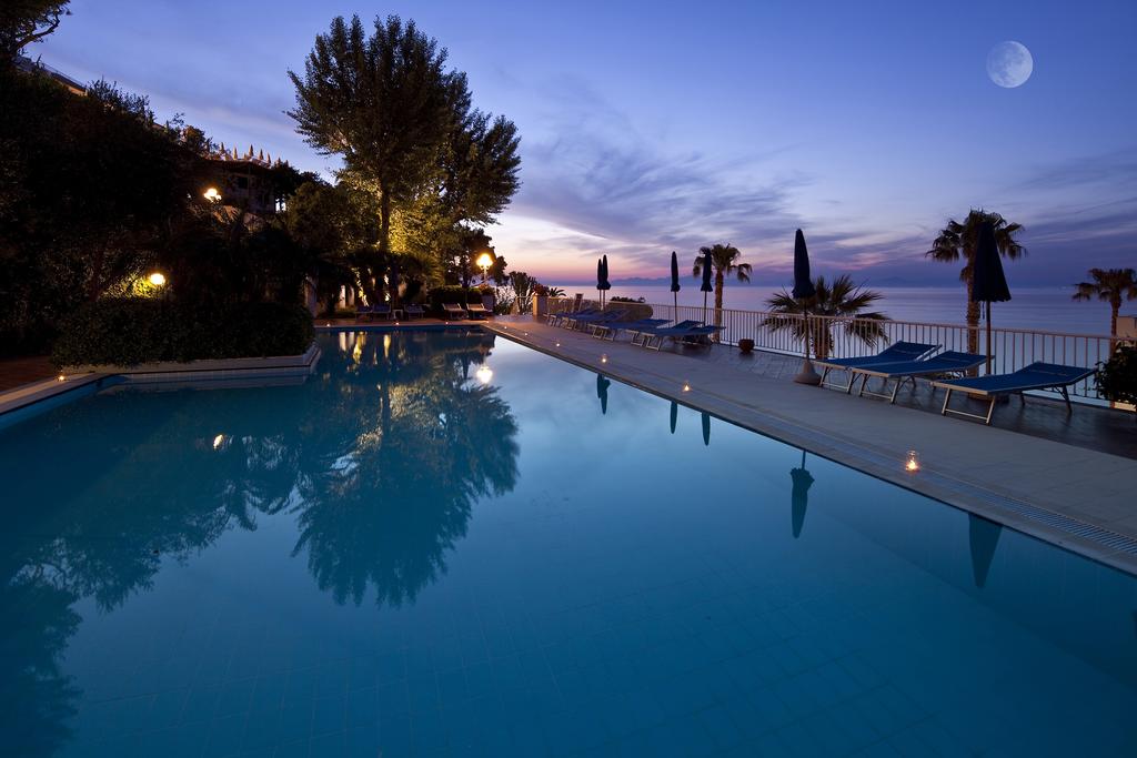 hotel-continental-mare-ischia-piscina5