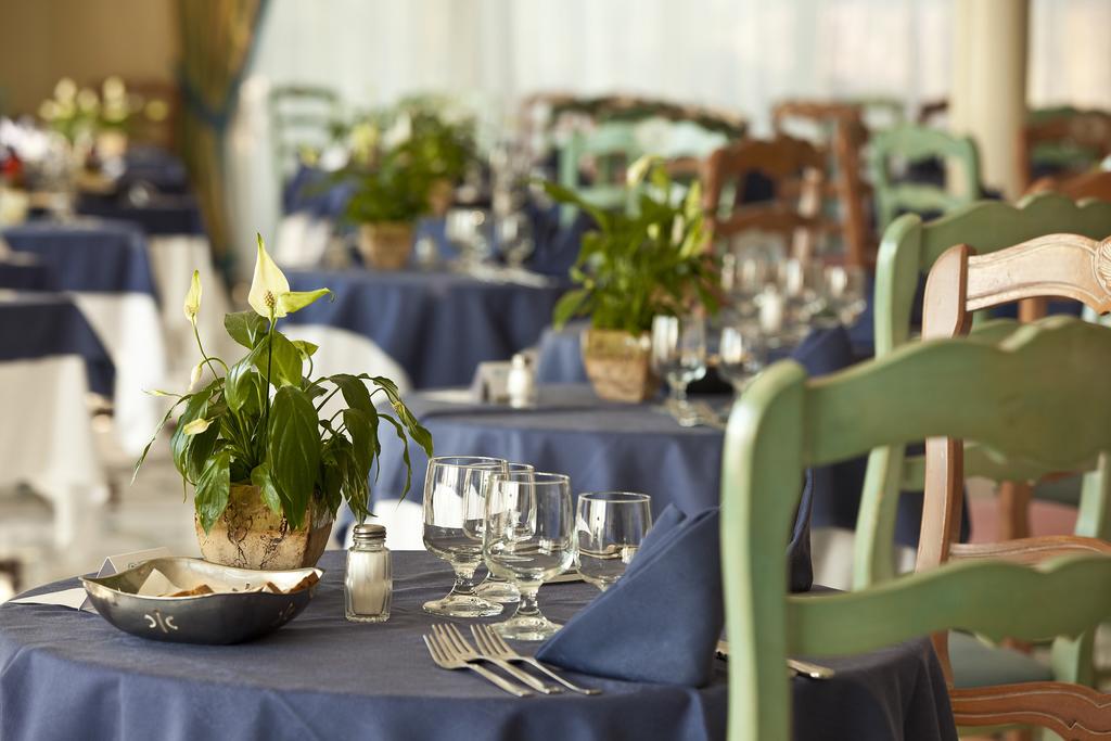 hotel-continental-mare-ischia-sala1