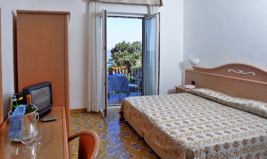 imperial-e-villa-paradiso-ischia-camera-1