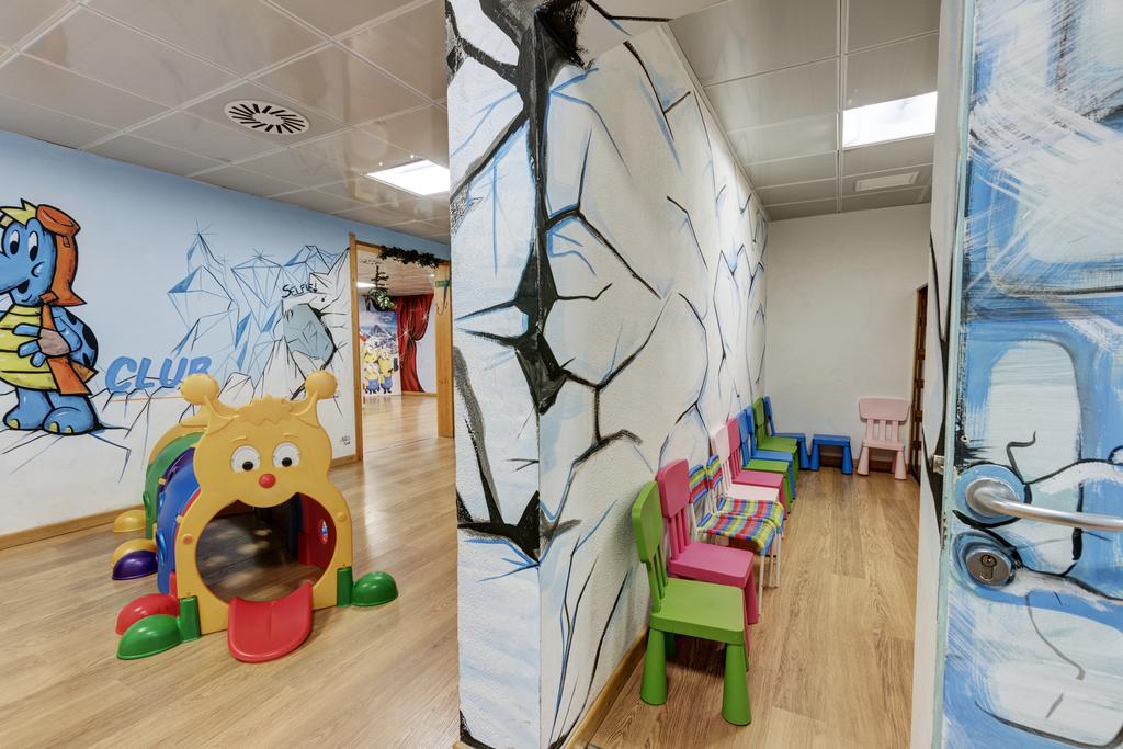 club-hotel-regina-e-fassa-9