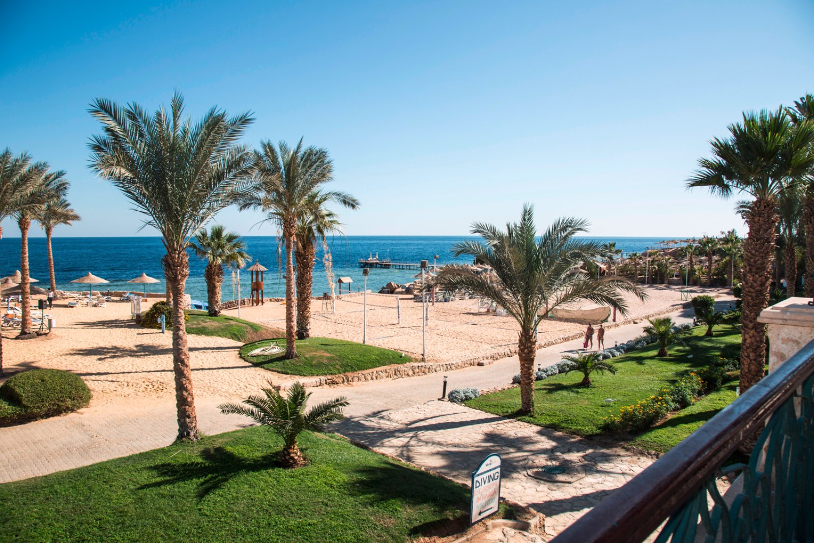 queen-sharm-8
