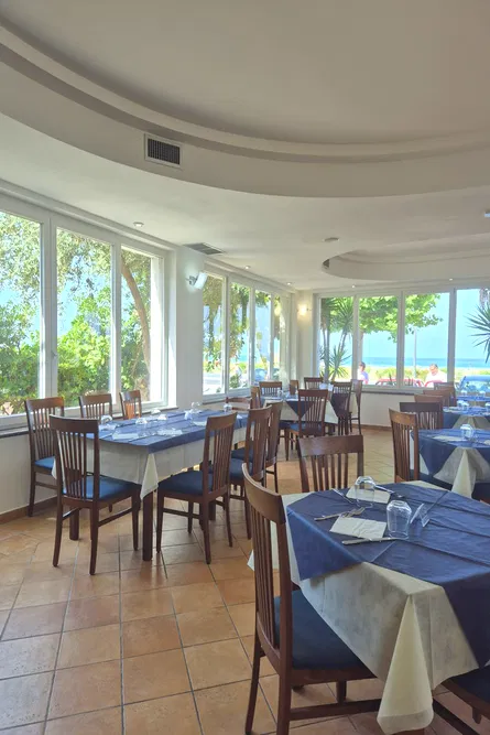 12-1-suite-hotel-club-dominicus-bar